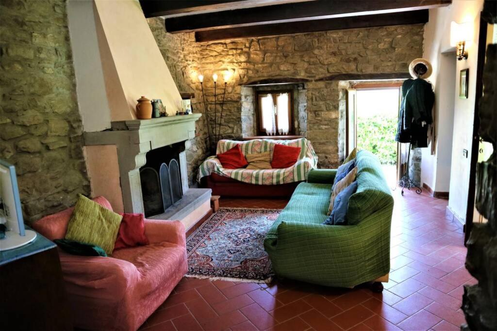 La Sala Vecchia - Lovely Tuscan Holiday House Badia Prataglia, Casentino Valley Chiusi della Verna Exterior photo